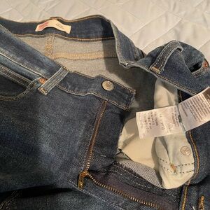 Women’s Levi Strauss signature jeans